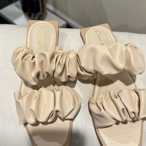 Brand new with tags  ivory colored Flat sandals by circus by Sam Edelman